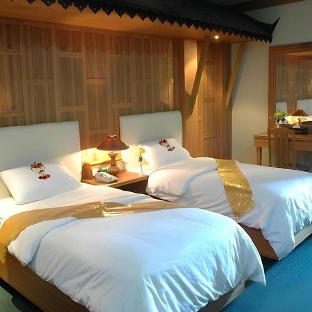 The Rich Hotel Nonthaburi Extérieur photo