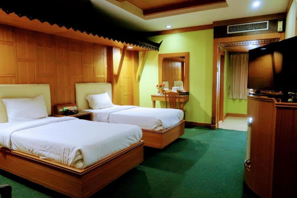 The Rich Hotel Nonthaburi Extérieur photo