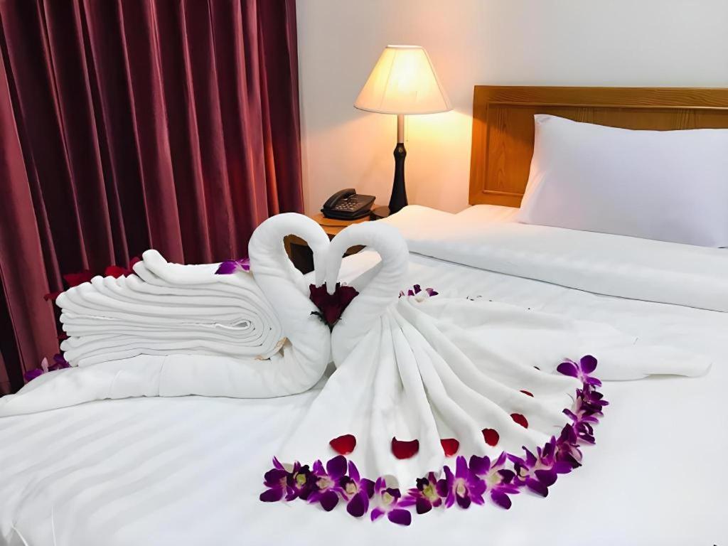 The Rich Hotel Nonthaburi Extérieur photo