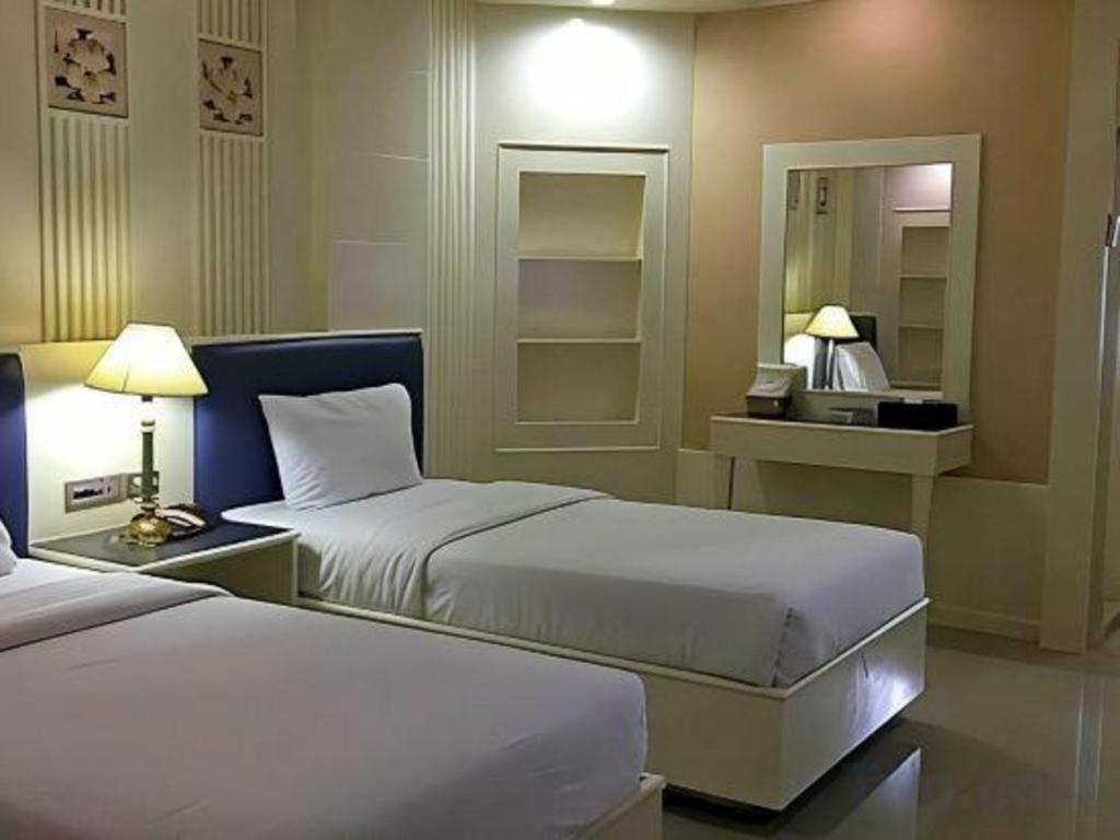 The Rich Hotel Nonthaburi Extérieur photo