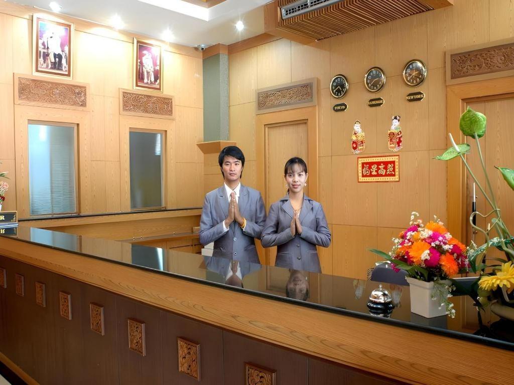 The Rich Hotel Nonthaburi Extérieur photo