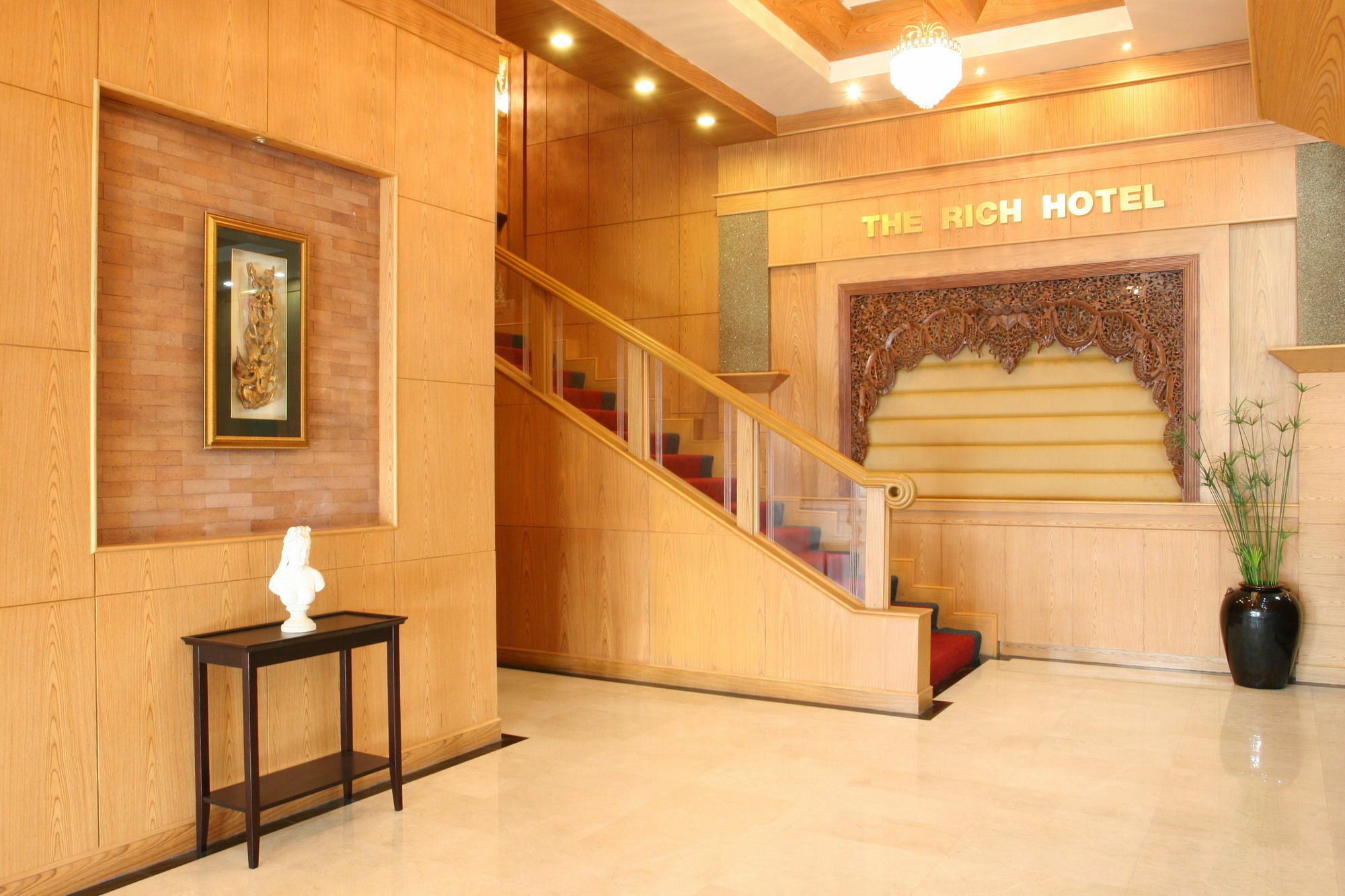 The Rich Hotel Nonthaburi Extérieur photo